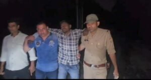सहारनपुर:: आधी रात पुलिस-बदमाशों के बीच मुठभेड़, 25 हजार का इनामी लुटेरा गोली लगने से घायल, साथी समेत दो गिरफ्तार
